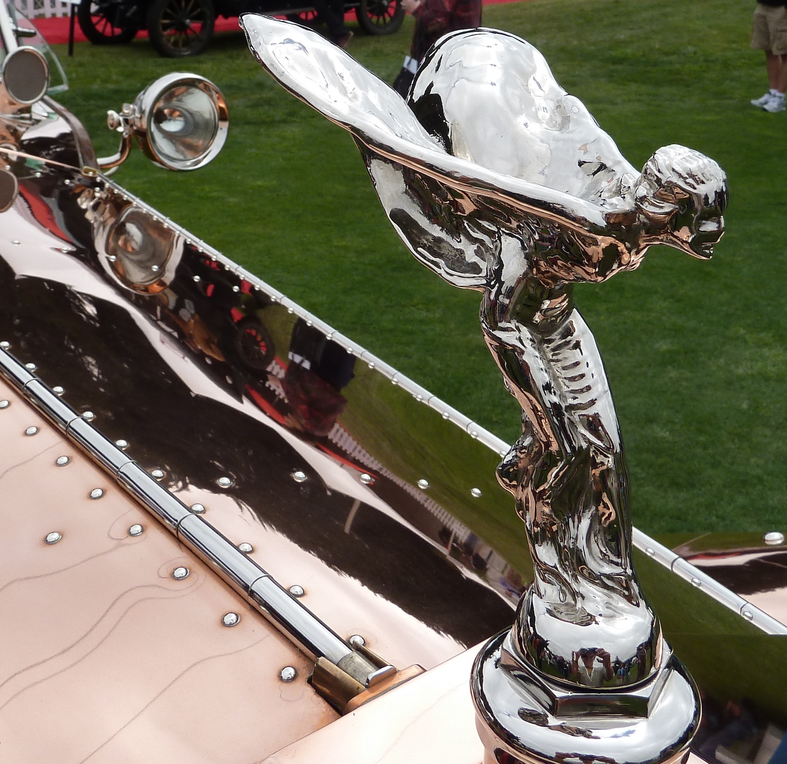 27-rolls-royce-phantom-hood-ornament-video-sinopsis-korea