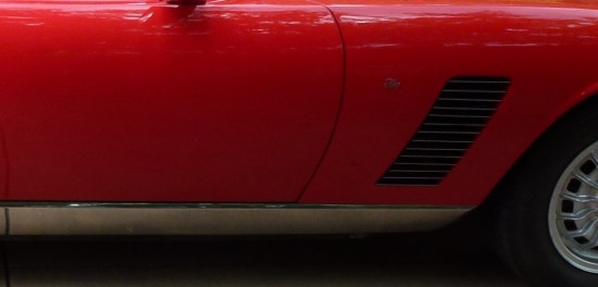 Iso Grifo side of car