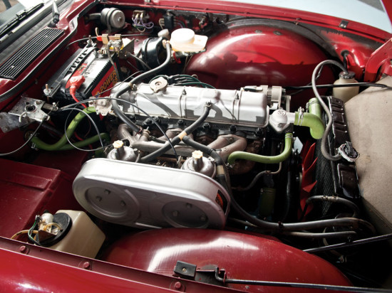 Triumph TR6 engine
