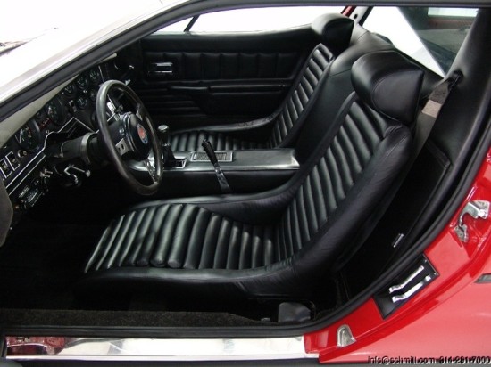 Maserati Bora interior