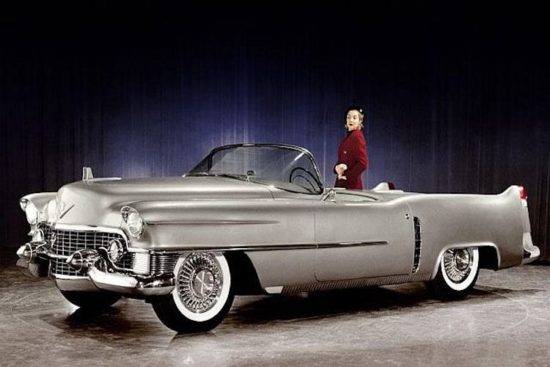 1953-Cadillac-Le-mans