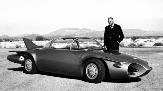 Earl built three gas turbine dream cars