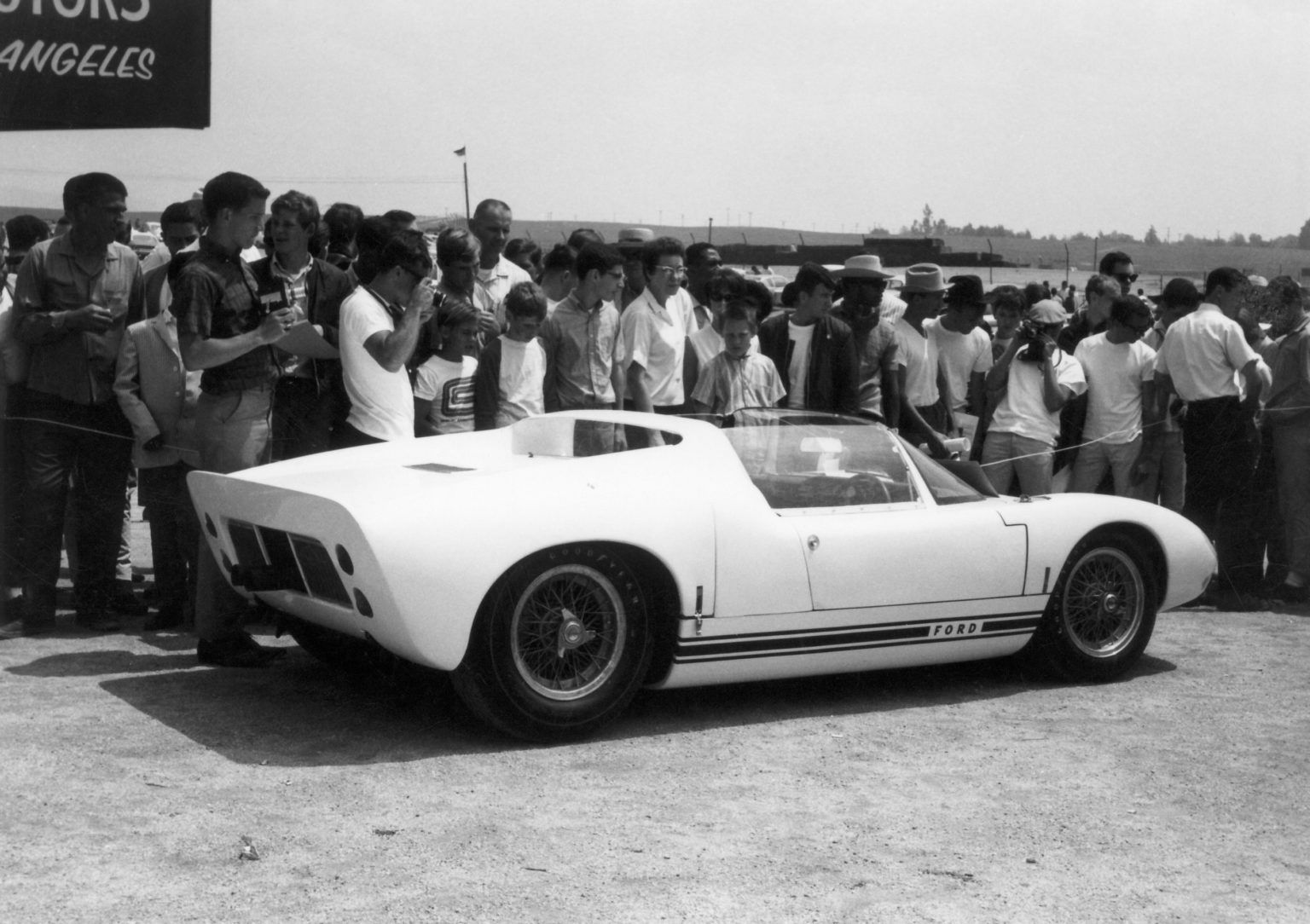 The Ford GT40 Roadster - MyCarQuest.com