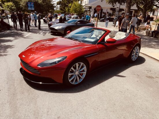 Aston Martin DB11