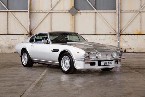 Aston Martin V8